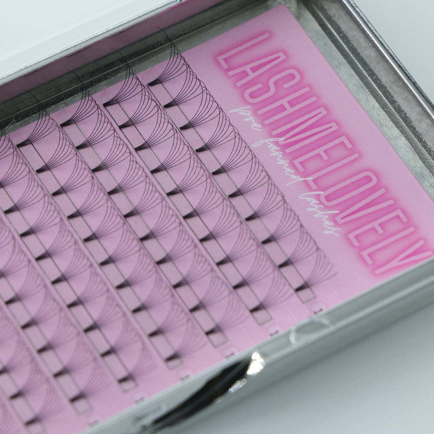 6D Lashes - Pre-Fanned Russian Volume Eyelashes