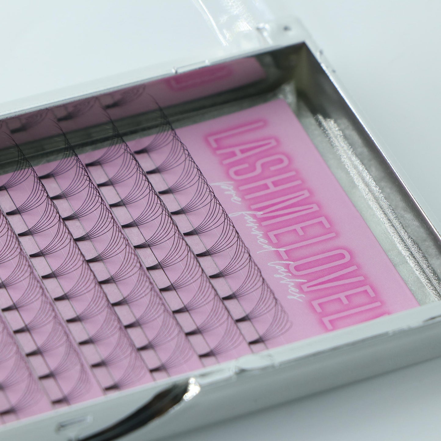 6D Lashes - Pre-Fanned Russian Volume Eyelashes